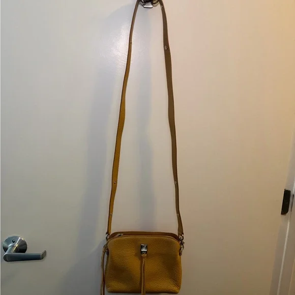 Rebecca Minkoff tan tassel crossbody purse with adjustable strap - Picture 8 of 8